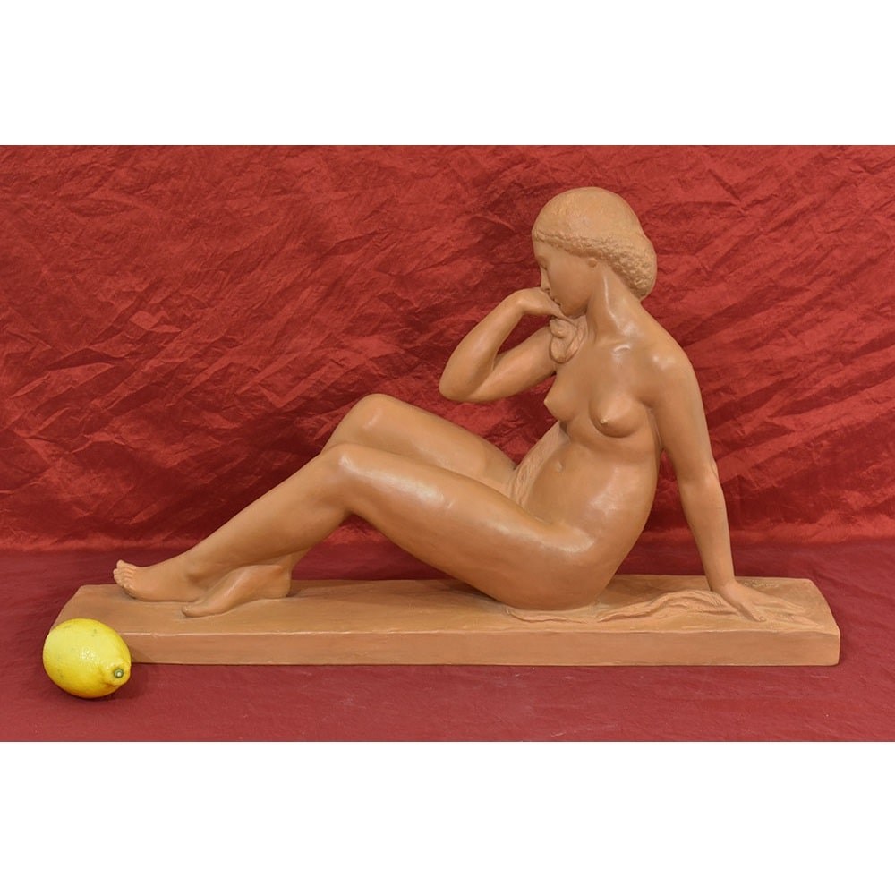 STTE82 1 art deco woman sculpture terracotta.jpg